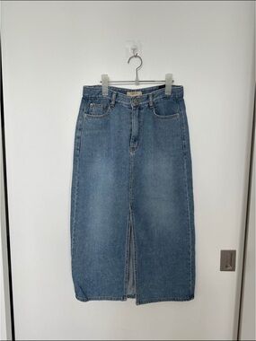 Denim midi skirt